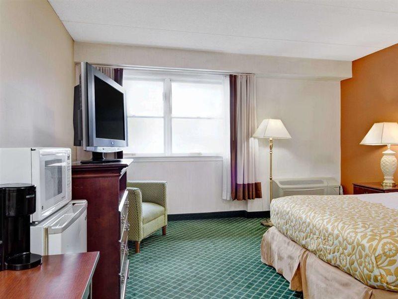 Days Hotel By Wyndham Methuen Ma Conference Center Zewnętrze zdjęcie