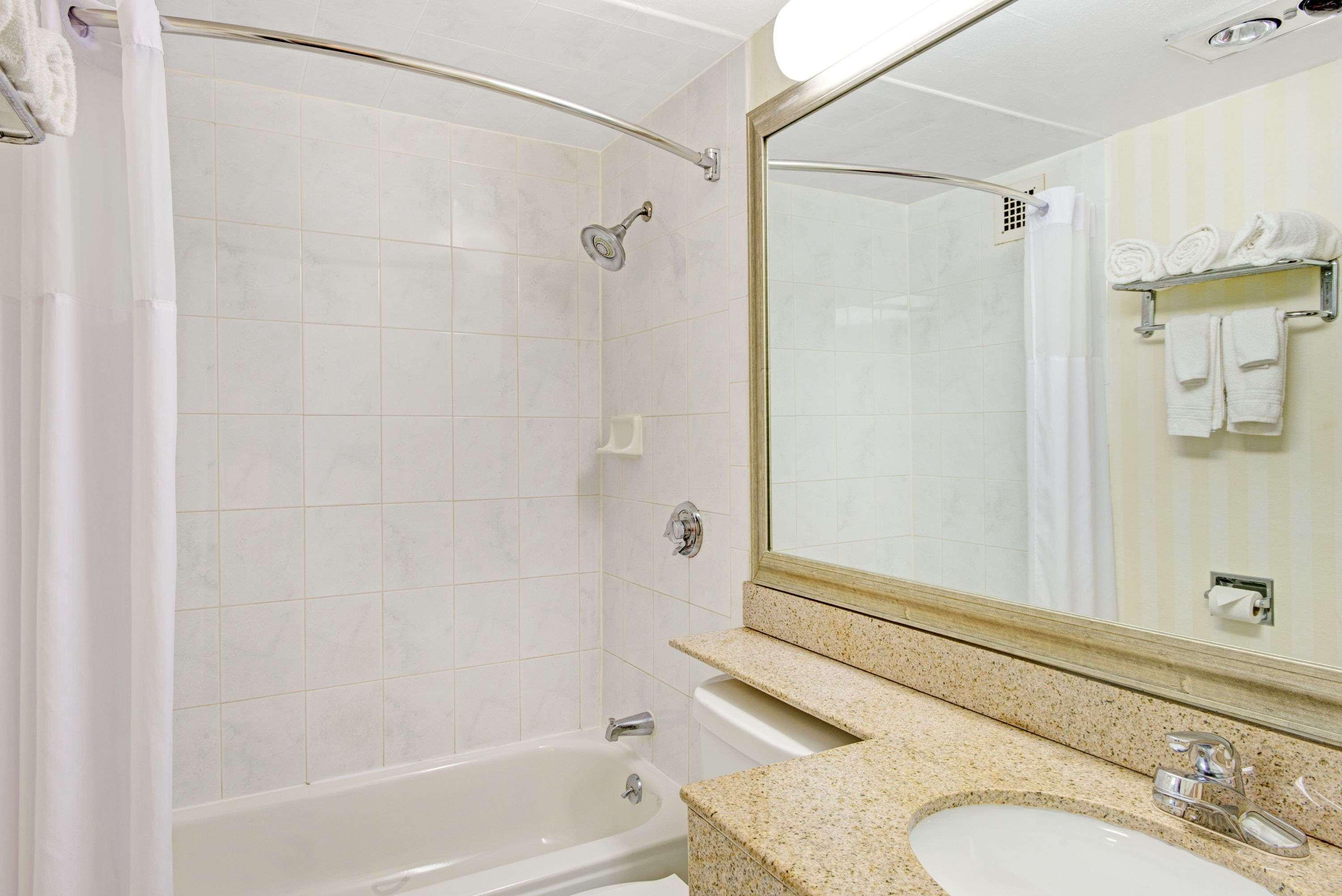 Days Hotel By Wyndham Methuen Ma Conference Center Zewnętrze zdjęcie