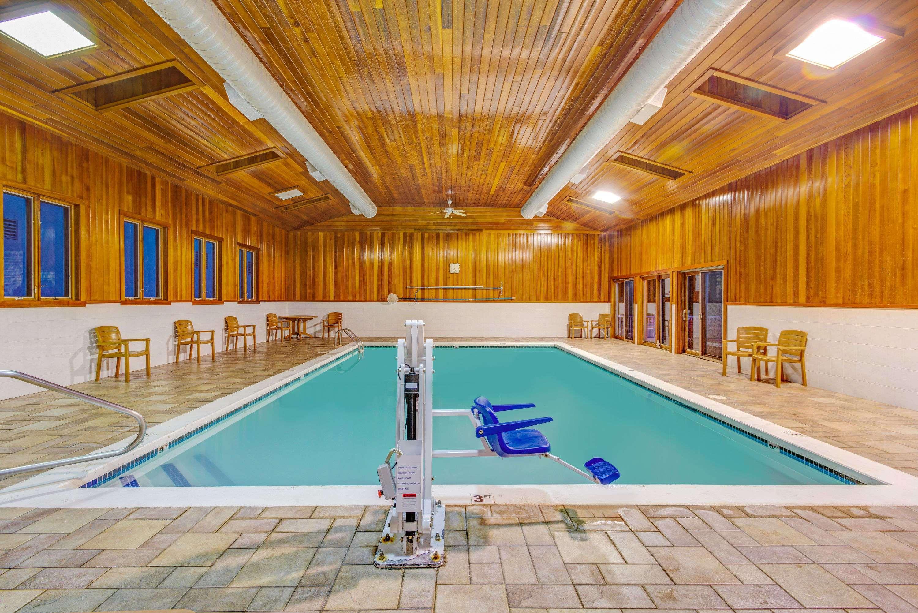 Days Hotel By Wyndham Methuen Ma Conference Center Zewnętrze zdjęcie