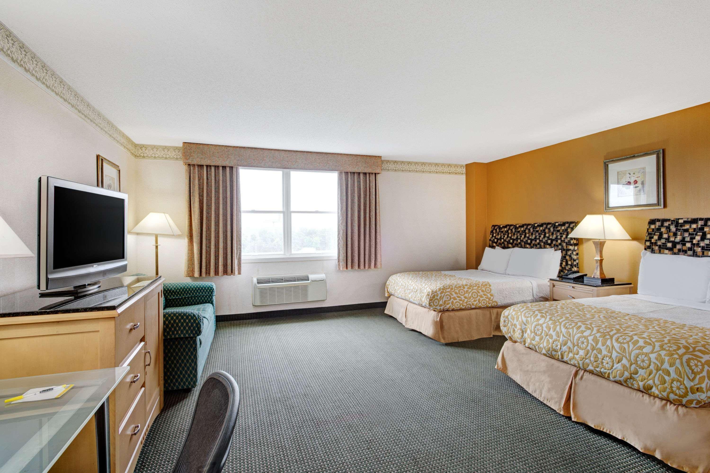 Days Hotel By Wyndham Methuen Ma Conference Center Zewnętrze zdjęcie