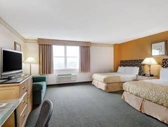 Days Hotel By Wyndham Methuen Ma Conference Center Zewnętrze zdjęcie